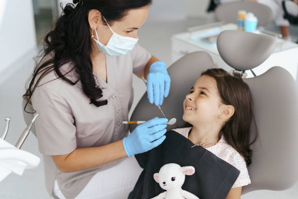 Best Pediatric Emergency Dentist in Agua Dulce, CA