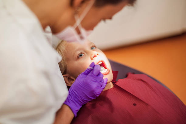 Best Emergency Tooth Extraction in Agua Dulce, CA